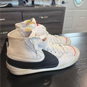 Nike Blazer Mid '77 Jumbo in the white and black colorway